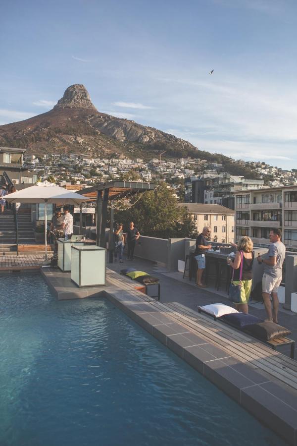 Apartment Modern Sea Point Rooftop Pool